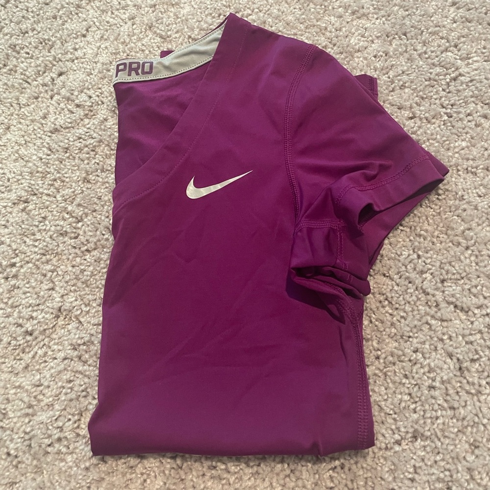 Women’s Purple Nike Pro Short Sleeve Top Size Small